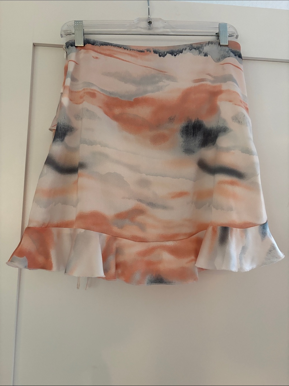 Ruffled Watercolor Mini Skirt in Peach Multi Sz M - Picture 4 of 5
